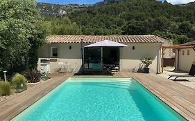 Studio de charme avec piscine